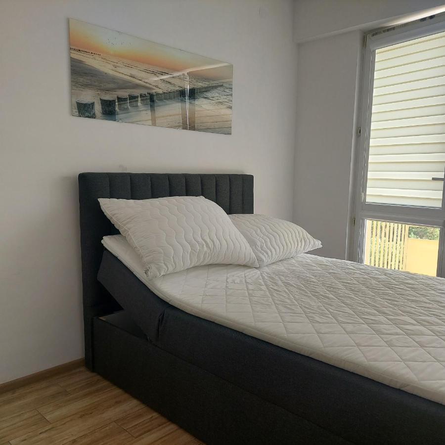 Apartament Mira Rzeszów Exteriör bild