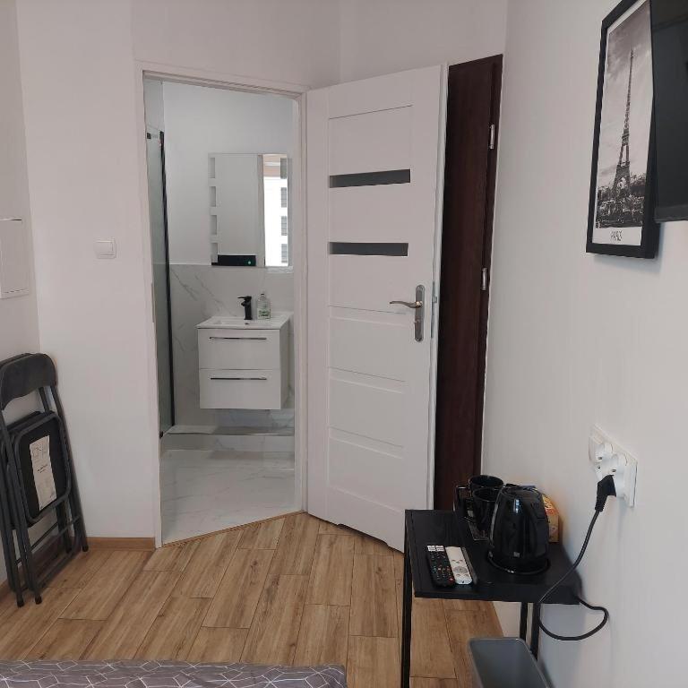 Apartament Mira Rzeszów Exteriör bild